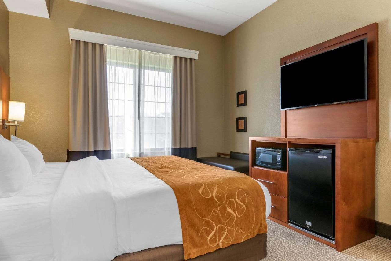 Comfort Suites Grand Rapids South Kentwood Екстериор снимка