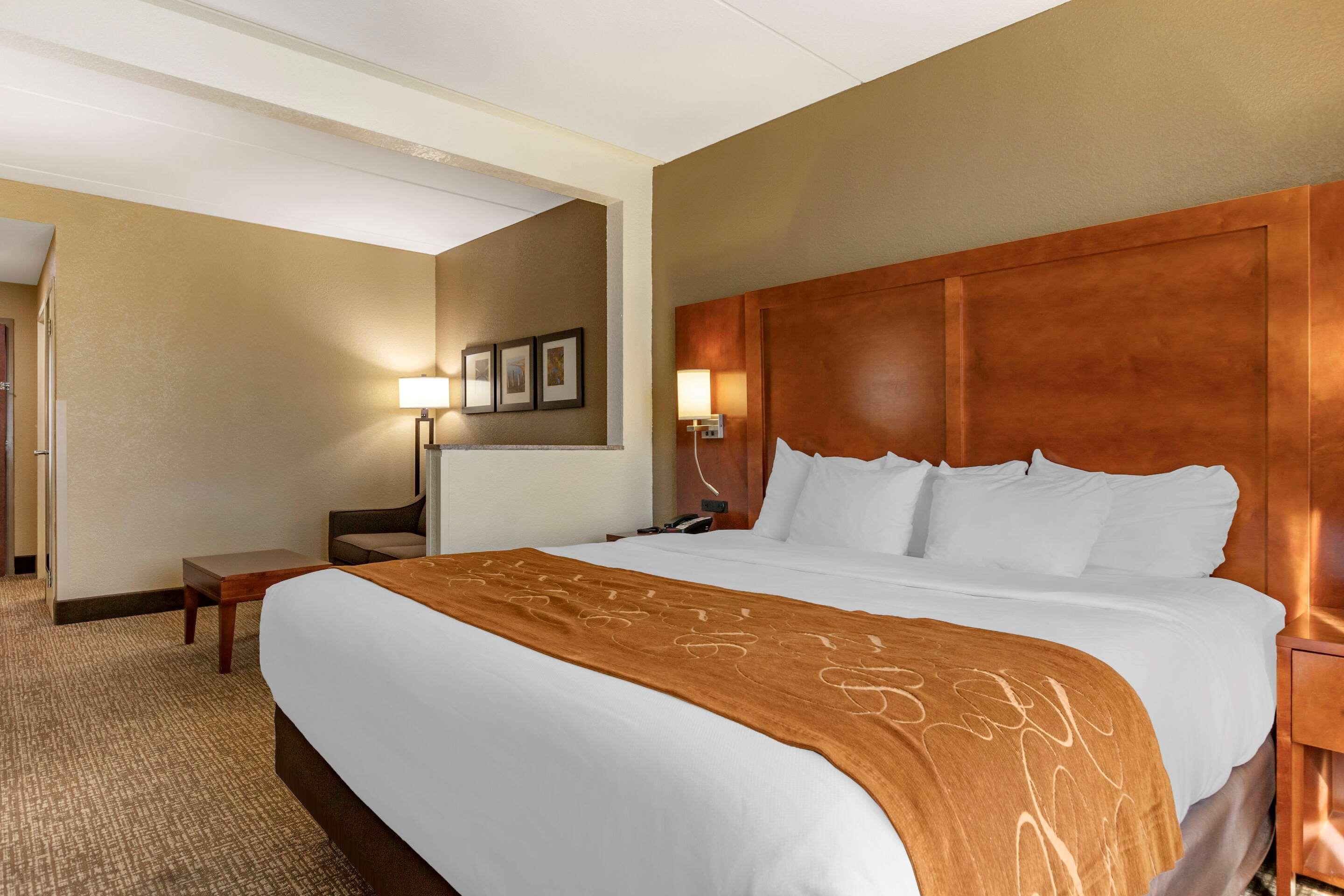 Comfort Suites Grand Rapids South Kentwood Екстериор снимка