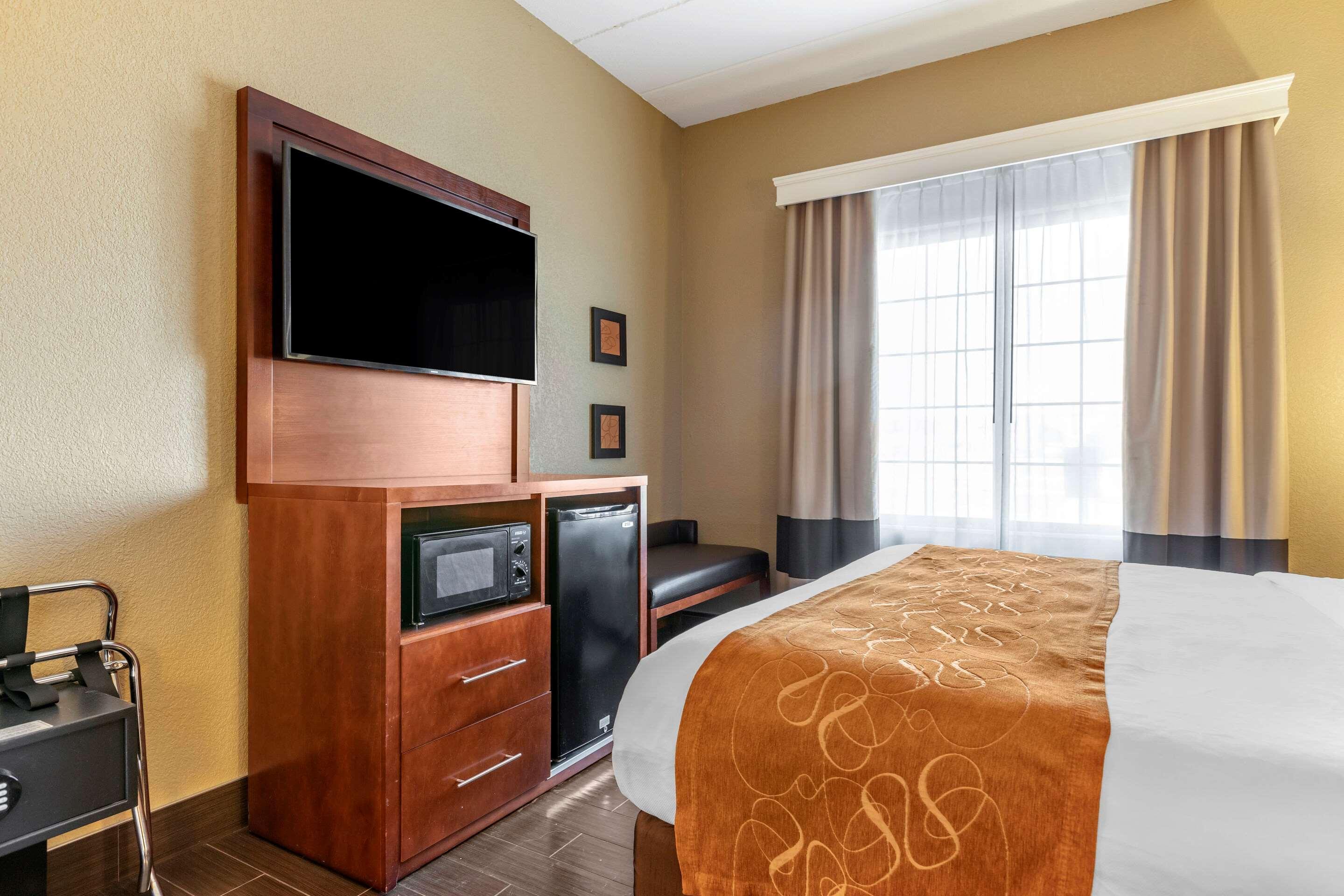Comfort Suites Grand Rapids South Kentwood Екстериор снимка