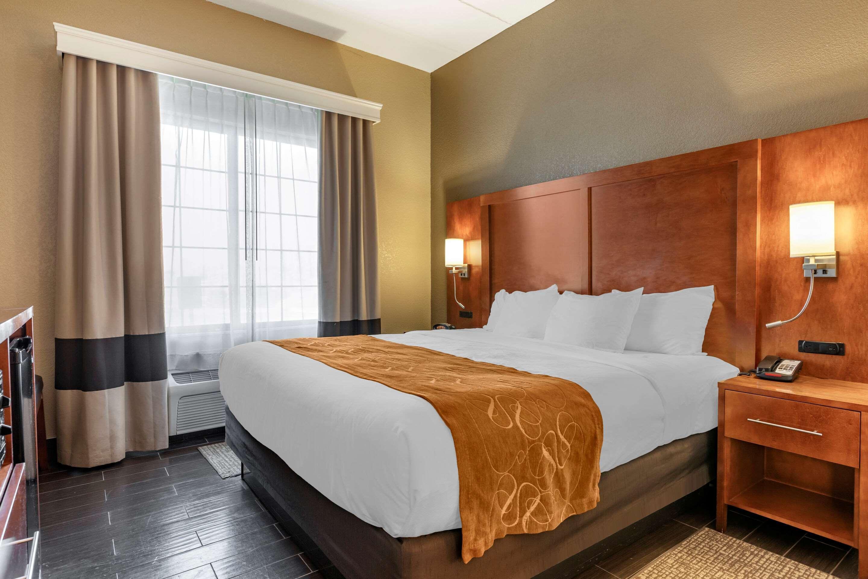 Comfort Suites Grand Rapids South Kentwood Екстериор снимка