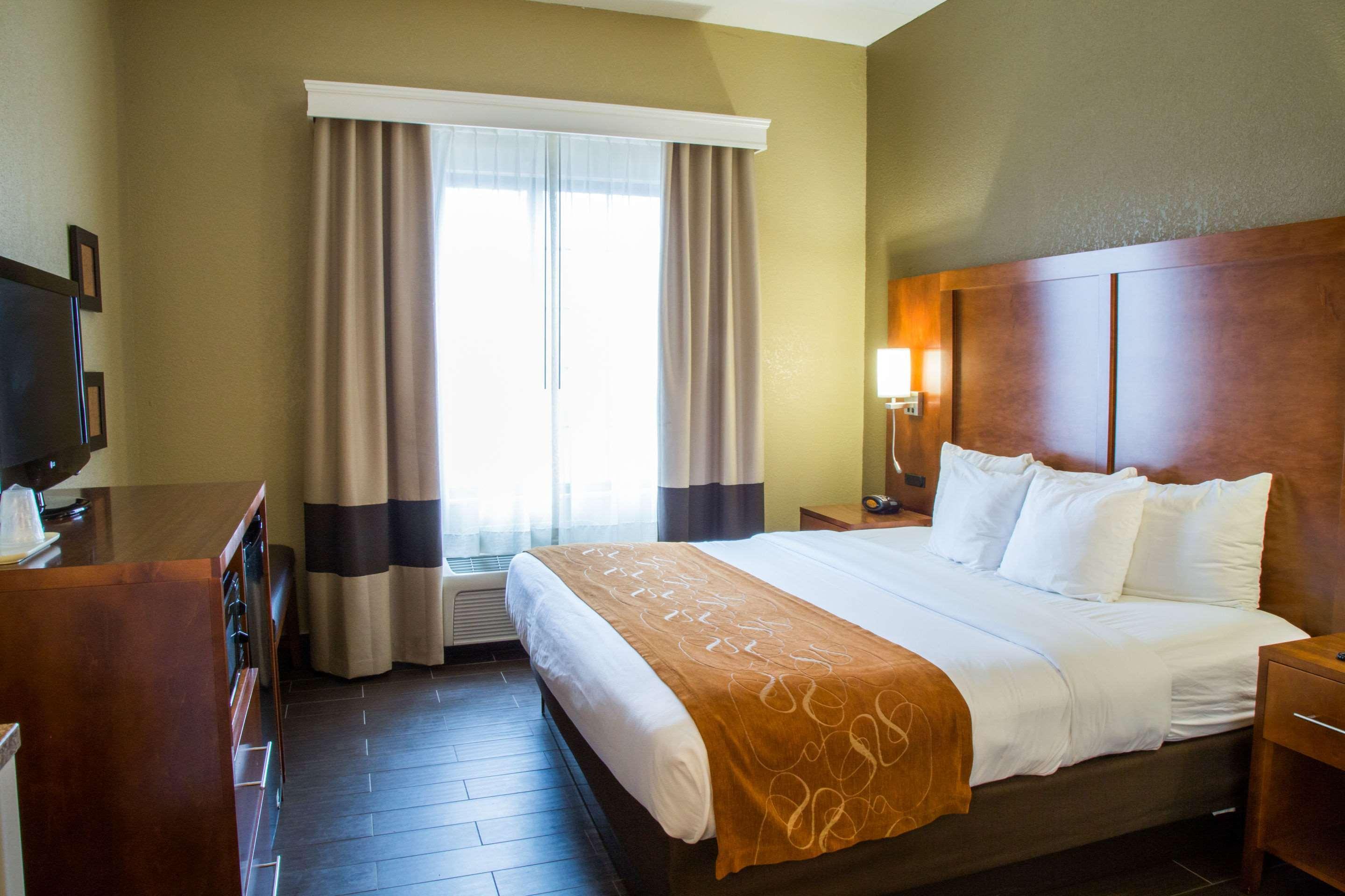 Comfort Suites Grand Rapids South Kentwood Екстериор снимка