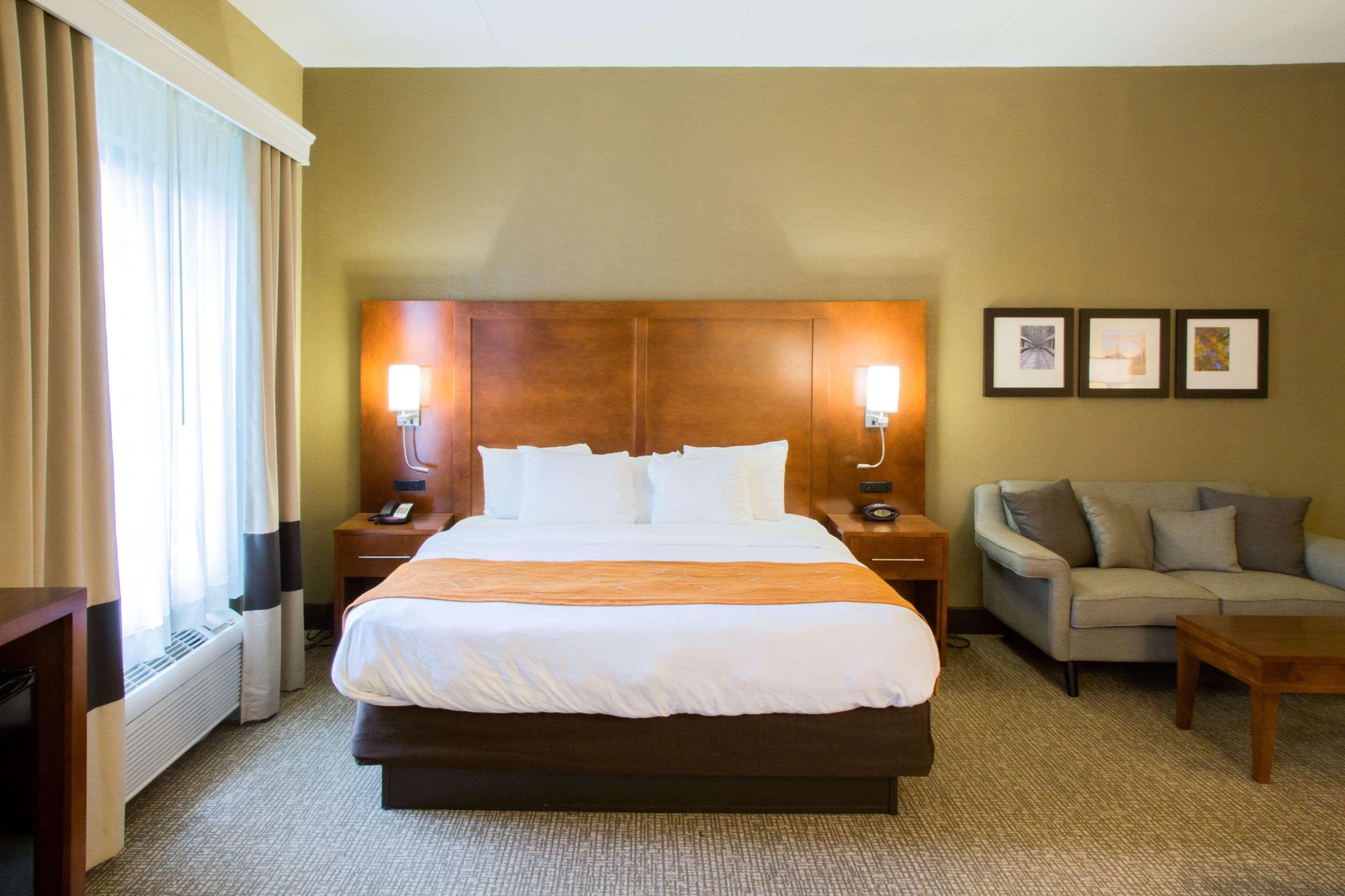 Comfort Suites Grand Rapids South Kentwood Екстериор снимка