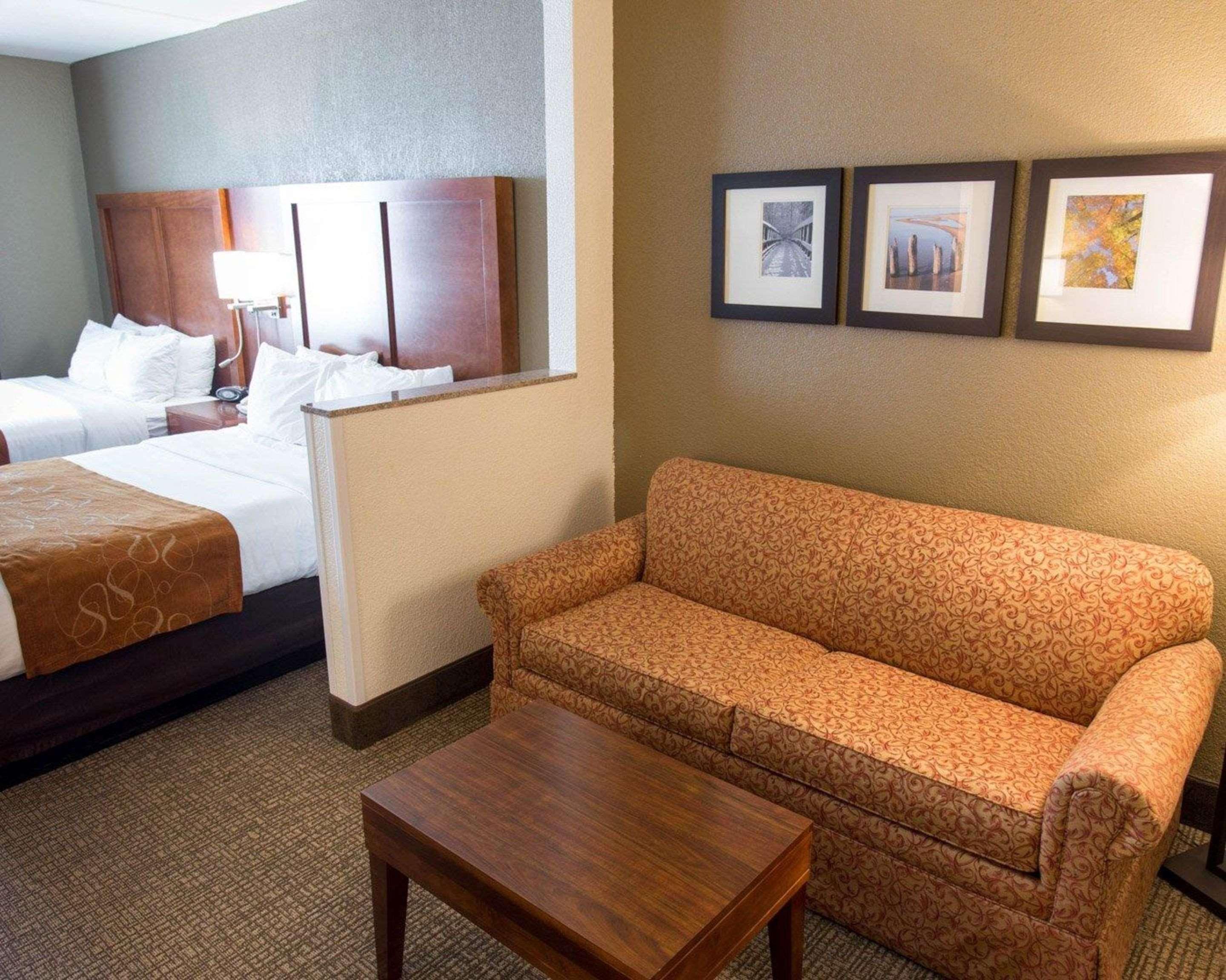 Comfort Suites Grand Rapids South Kentwood Екстериор снимка