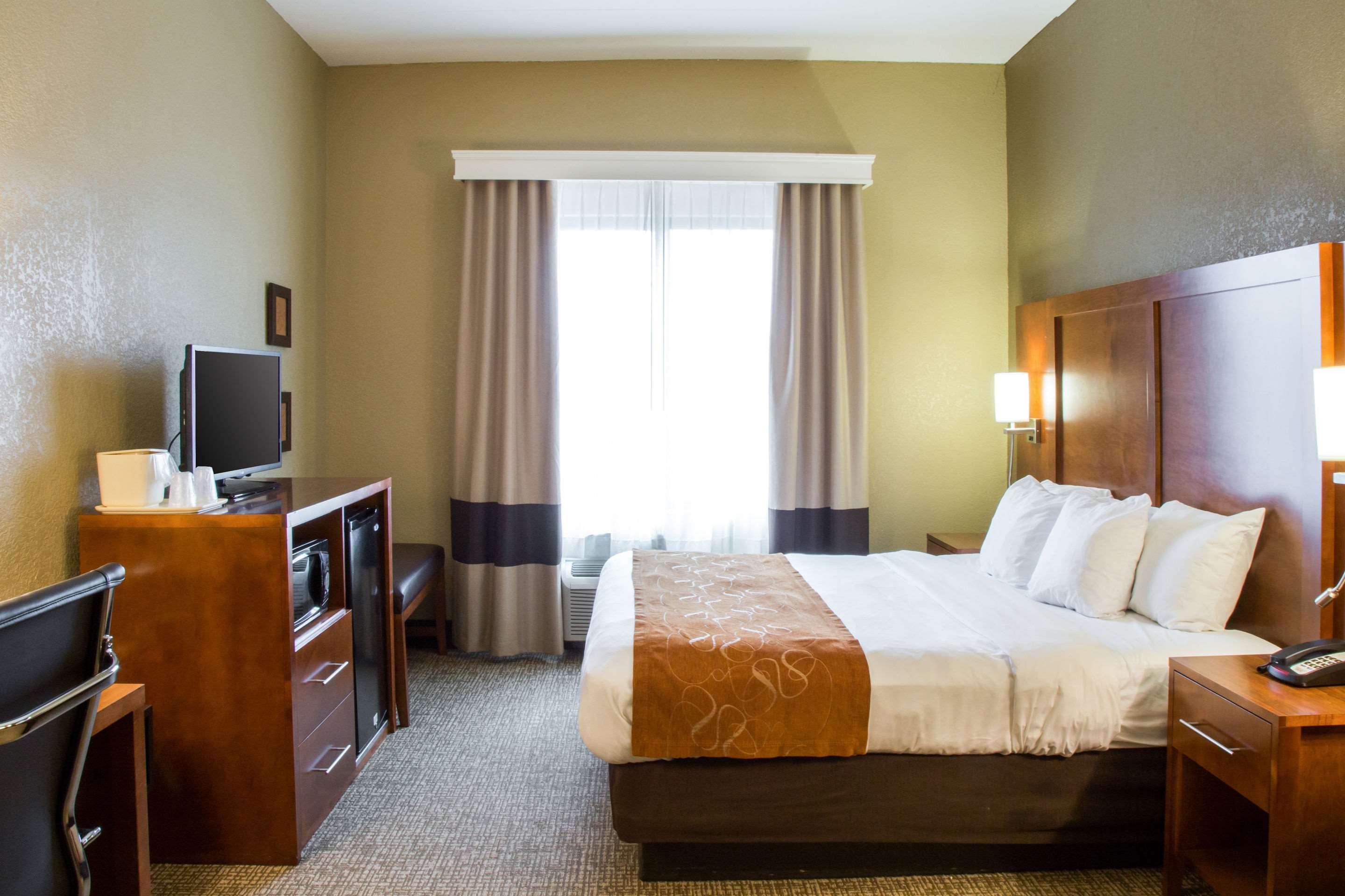 Comfort Suites Grand Rapids South Kentwood Екстериор снимка