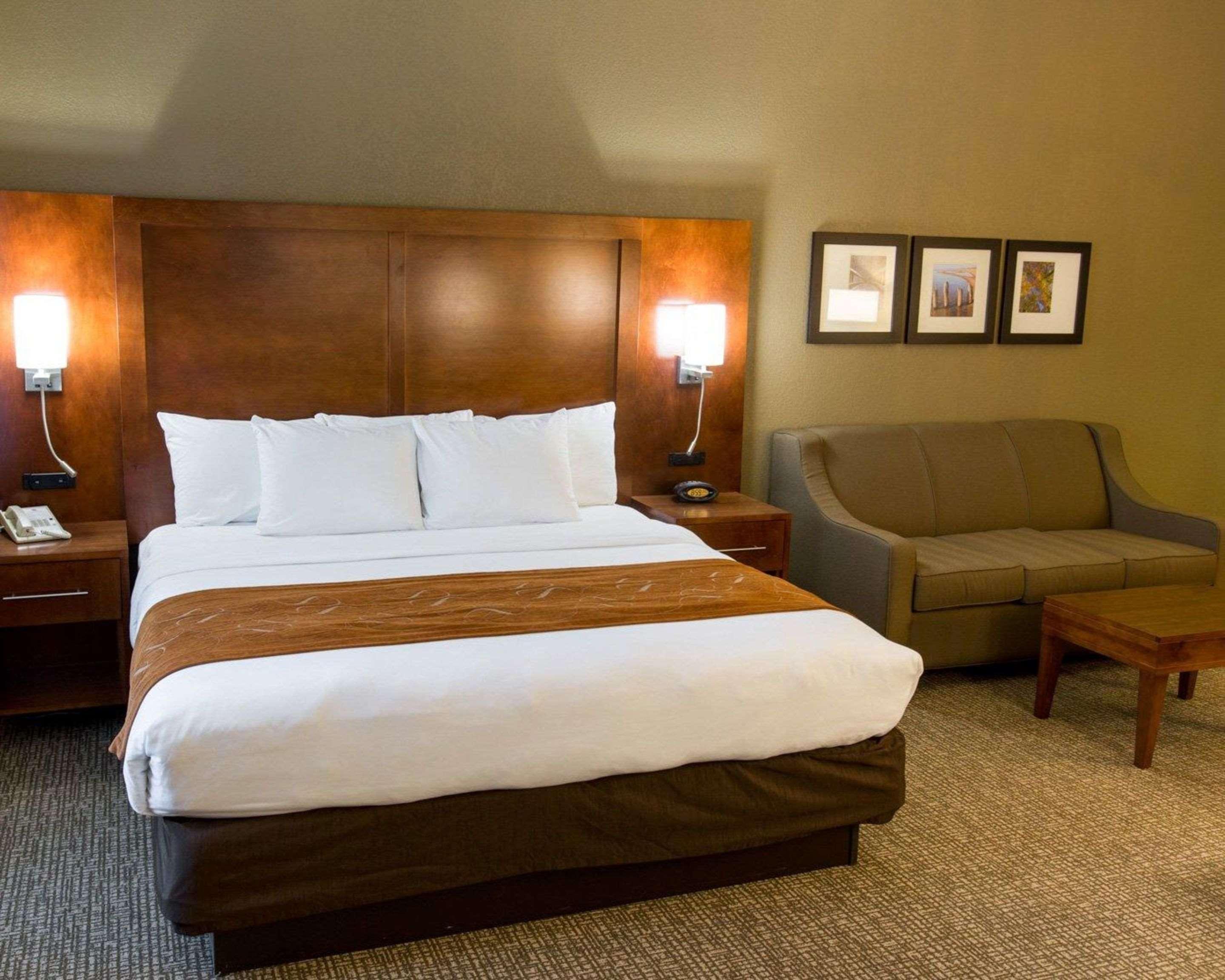 Comfort Suites Grand Rapids South Kentwood Екстериор снимка