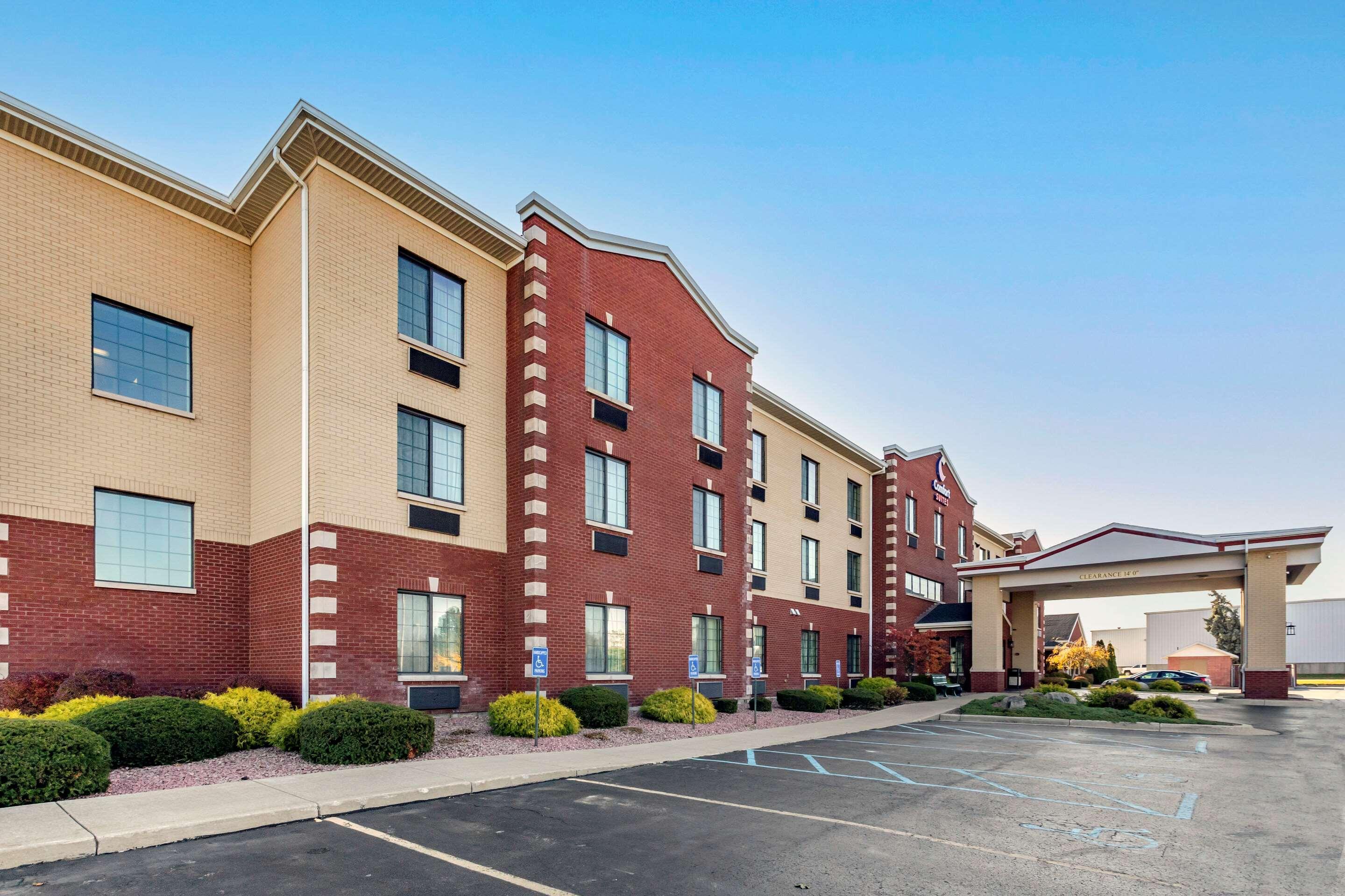 Comfort Suites Grand Rapids South Kentwood Екстериор снимка
